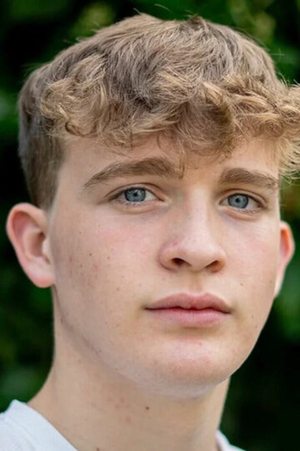 Аарон Маквей