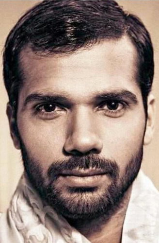 Нил Бхупалам